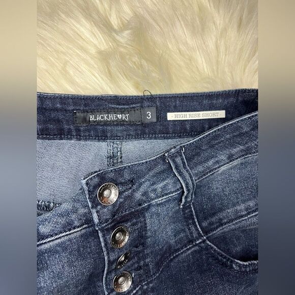 Blackheart Indigo V stitch button fly denim shorts sz 3 - Picture 3 of 9